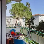 Apartamento 2 Bedroom Cozy In