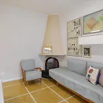 2 Bedroom Gorgeous In Appartamento