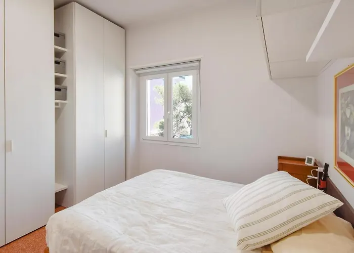 2 Bedroom Cozy In 아파트