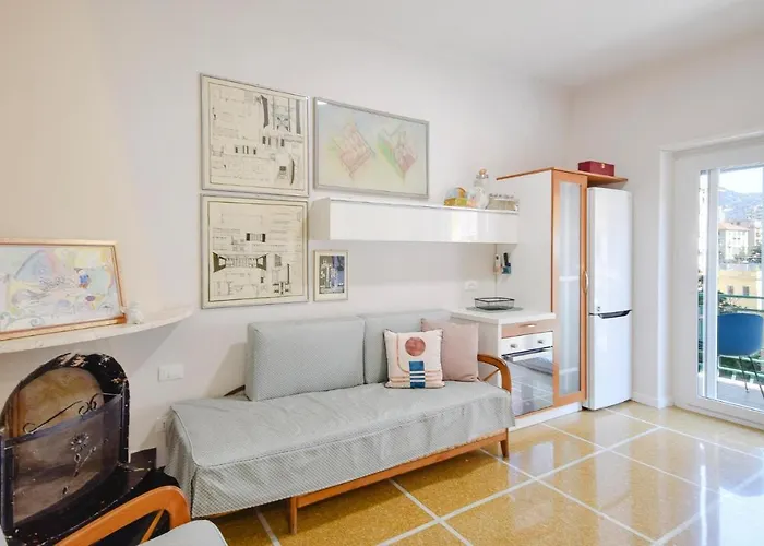 Διαμέρισμα 2 Bedroom Cozy In *